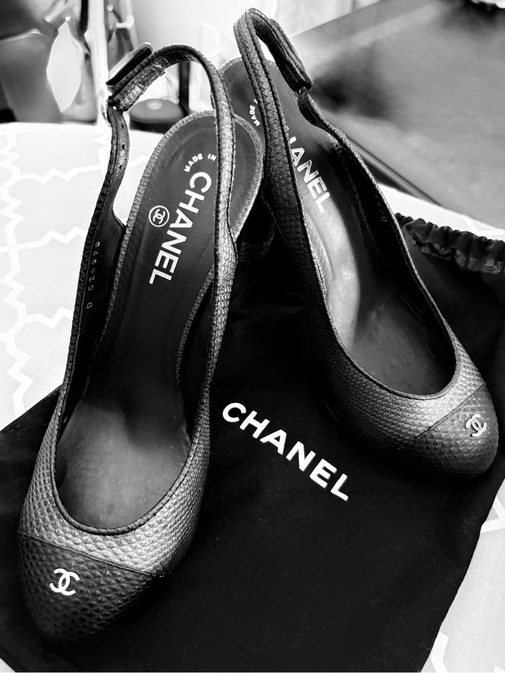 CHANEL Black Slingback Pumps with CC Cap Toe.Size 39